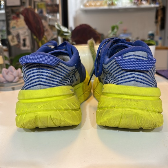 Hoka One One Men's Carbon X Running Shoes Blue/Primrose, Size 9.5 - Picture 7 of 8